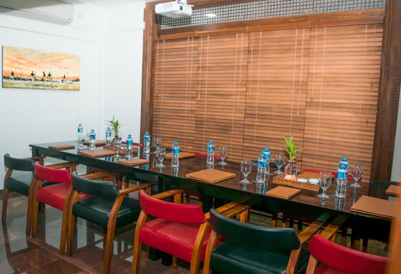 Tarshish Villa - Kolombo Bagian luar foto