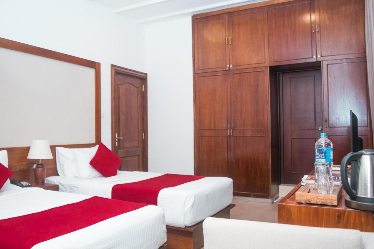 Tarshish Villa - Kolombo Bagian luar foto